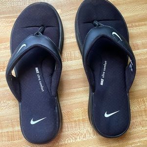Black Nike Ultra Comfort Sandals